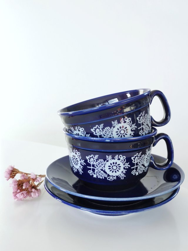 Filiżanki kobaltowe Porcelit Pruszków