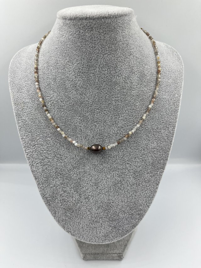 LILA BLOOM Naszyjnik z czarną perłą naturalną