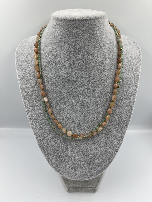 LILA BLOOM Podwójny naszyjnik z kamieniem słonecznym