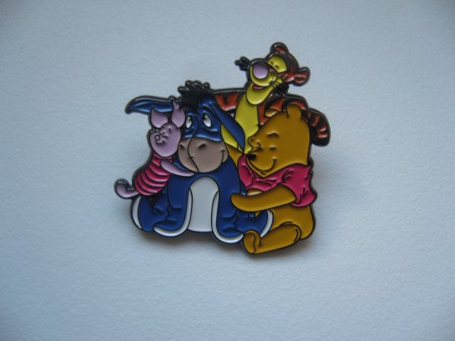 PIN PRZYPINKA BROSZKA KUBUŚ PUCHATEK I PRZYJACIELE