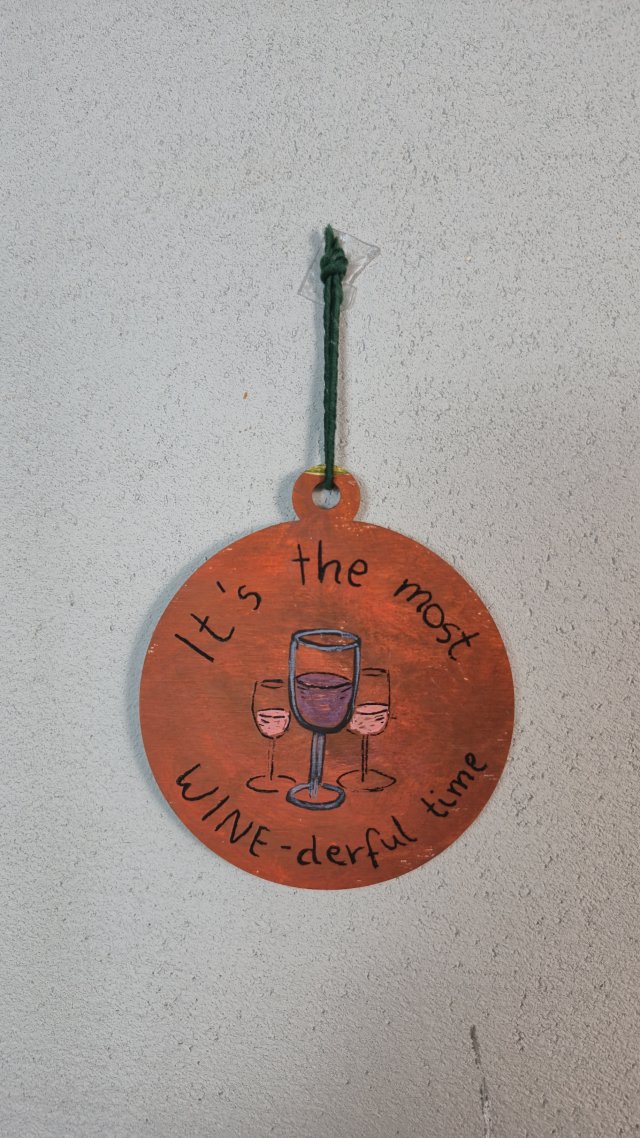 BOMBKA - ręcznie malowana na sklejce - wino - 8cm