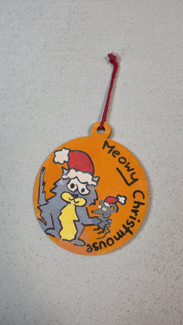 BOMBKA - ręcznie malowana na sklejce - KOT I MYSZ - 8cm