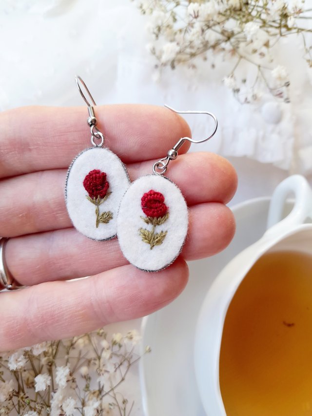 Kolczyki Bordowe róże ogrodowe owalne duże