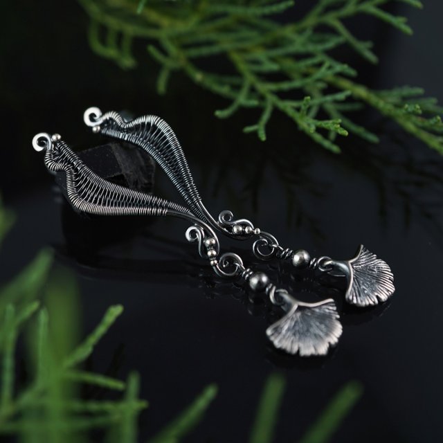 Ogród japoński - srebrne kolczyki z listkami miłorzębu