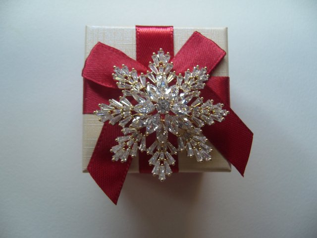 BROSZKA ŚNIEŻYNKA ŚWIĘTA BOŻE NARODZENIE