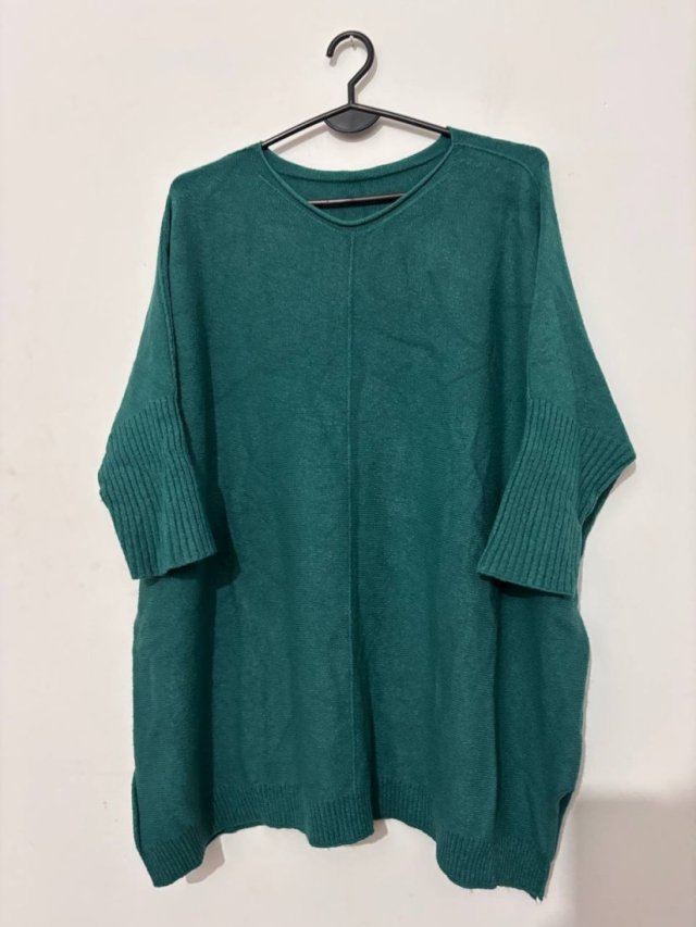 Sweter oversize Made in Italy, miękki zielony, ponczo 7XL / 54 / 26·Bardzo dobry·CM