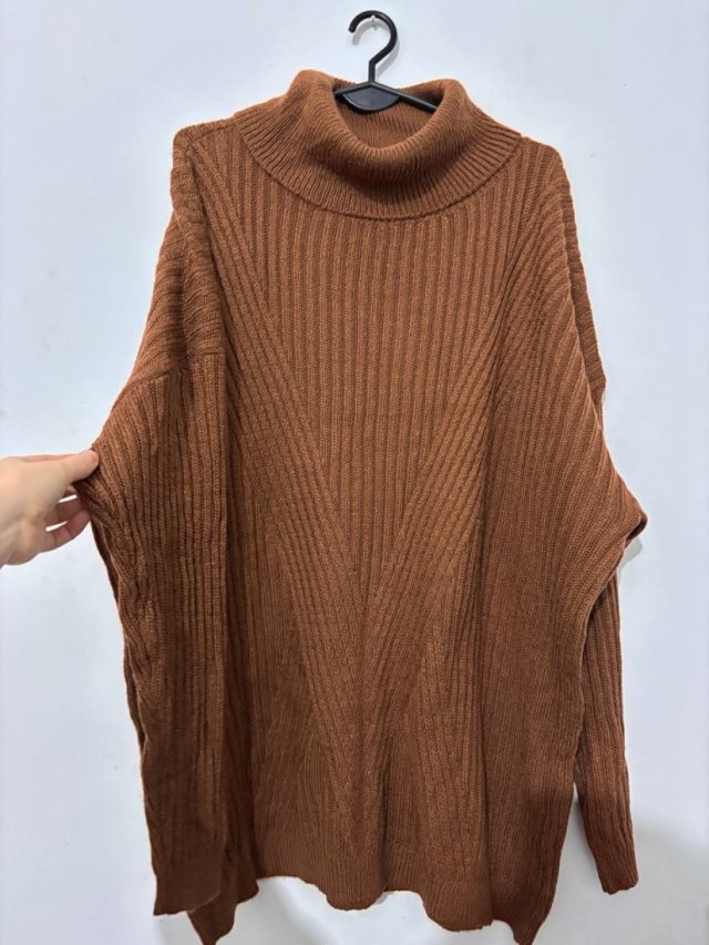 Golf oversize Primark / miękki brązowy sweter z golfem 7XL / 54 / 26·Bardzo dobry·Primark