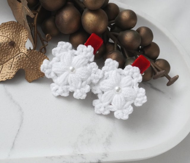 Świąteczna spinka do włosów dla dziewczynki LUNA śnieżynka SL23