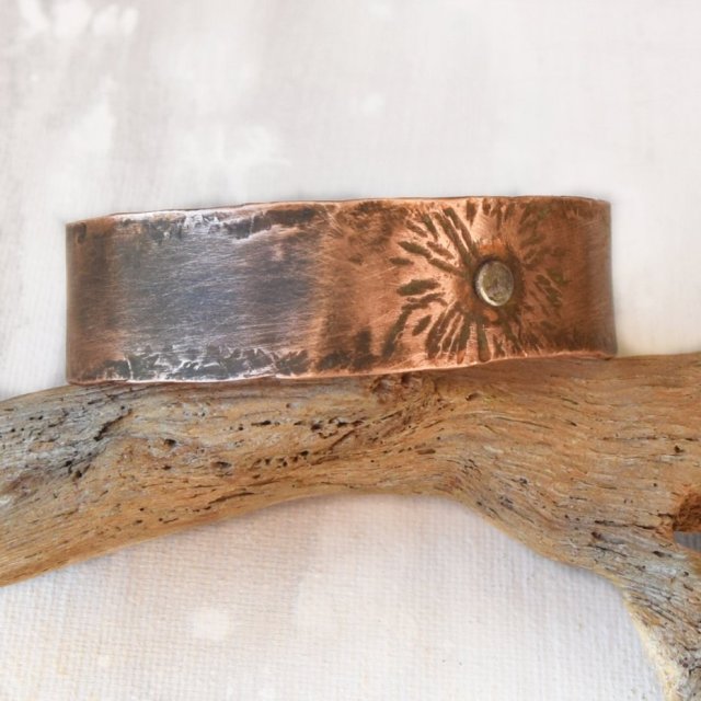 Bransoletka - bangla z kutej oksydowanej miedzi /70/