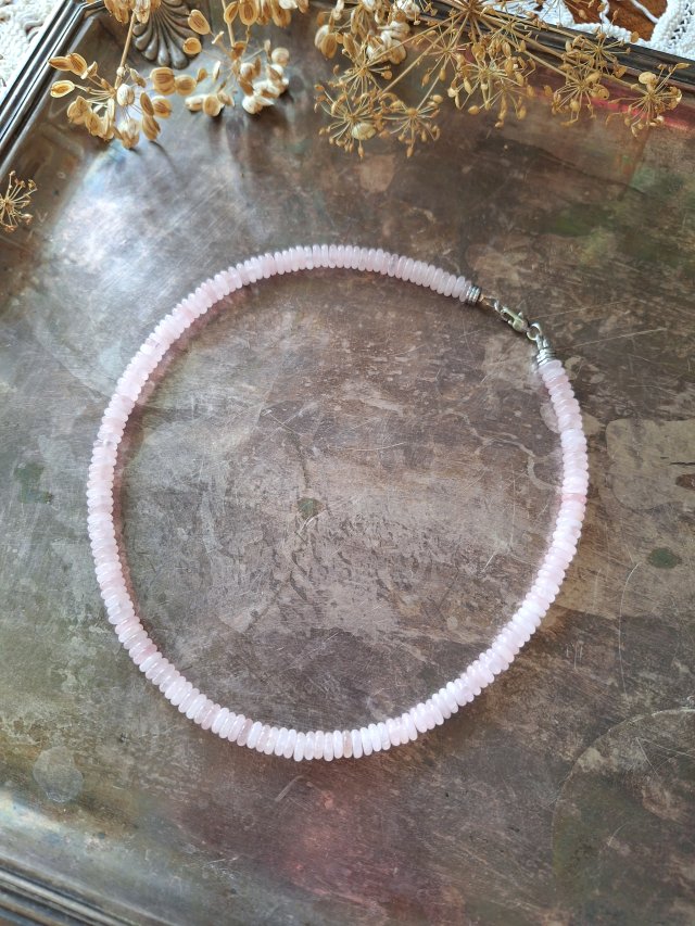 Choker z kwarcu różowego