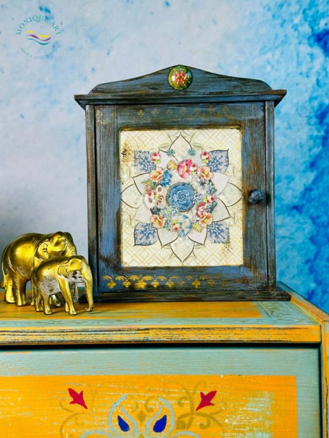 Szafka na klucze z mandalą, orientalna, do przedpokoju, prezent