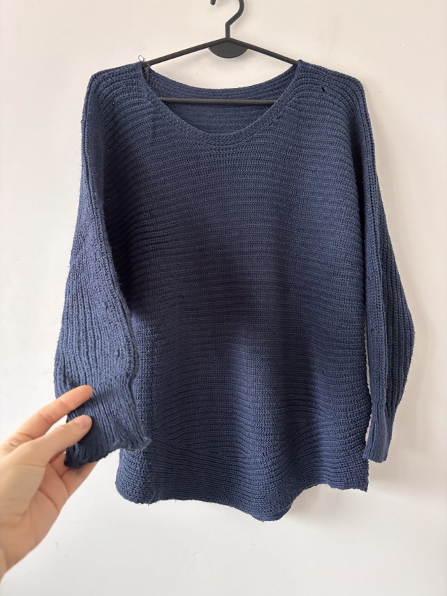 granatowy ażurowy sweter oversize z dzianiny handmade l xl