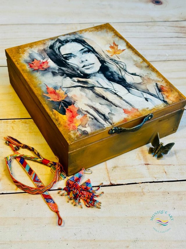 Kufer na biżuterię, z przegródkami, prezent dla niej