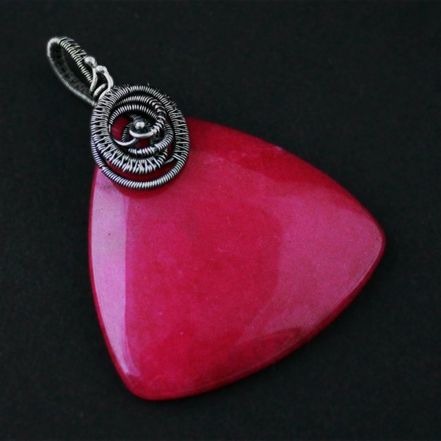 Gaja - duży srebrny wisior wire-wrapping z różowym agatem