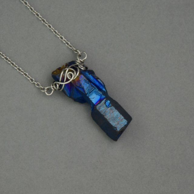 Naszyjnik talizman kryształ górski kwarc tytanowy aura tęczowa ze stali chirurgicznej wire wrapping