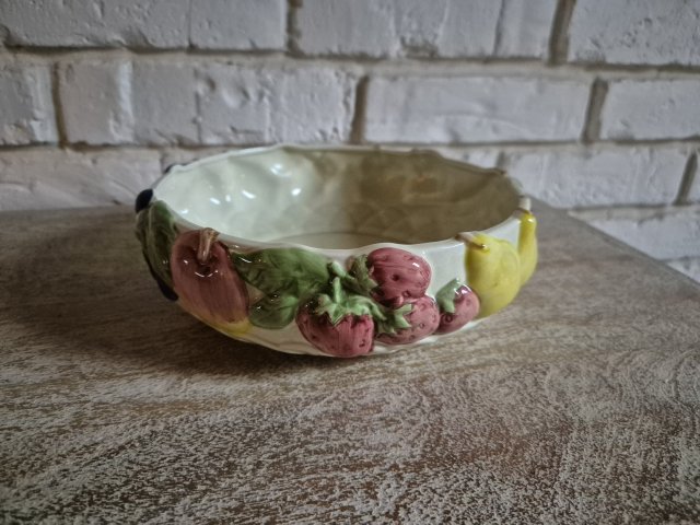 Ozdobna misa na owoce