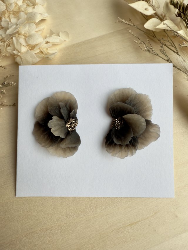 Kolczyki Black Beige Petals