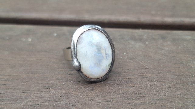 Kamień księżycowy - pierścionek regulowany