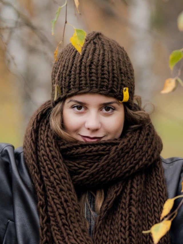 NOLA krótka wełniana czapka brązowa