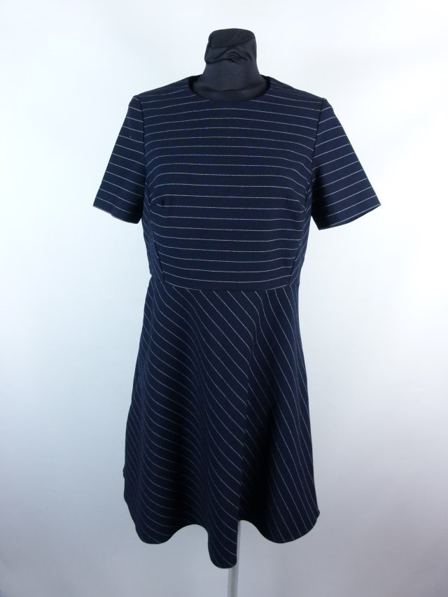 Marks Spencer trapezowa sukienka grubsza dzianina 14 / 42