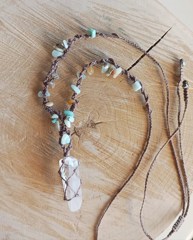 Naszyjnik z kryształem lemuryjskim