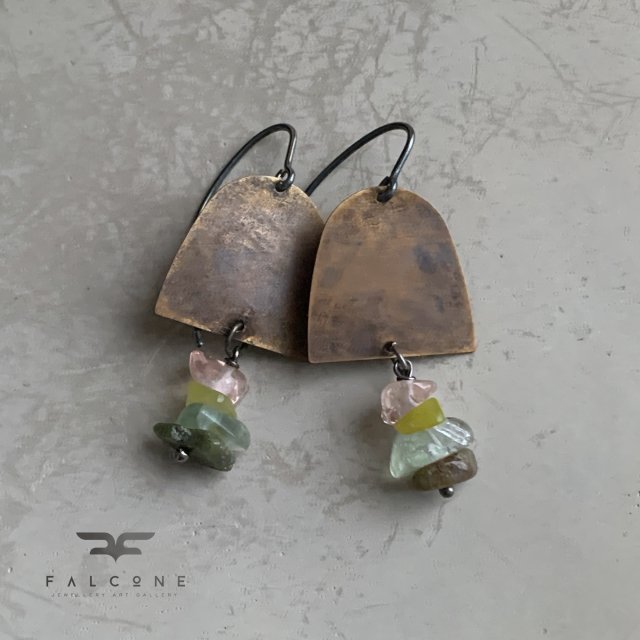 Kolczyki z kamieniami Wildness