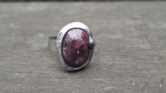 Rubin - pierścionek regulowany