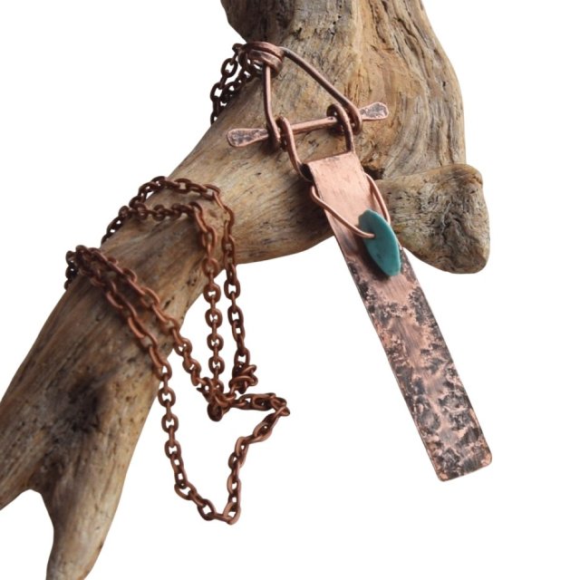 Naszyjnik - wisior z oksydowanej miedzi i turkusu /5/