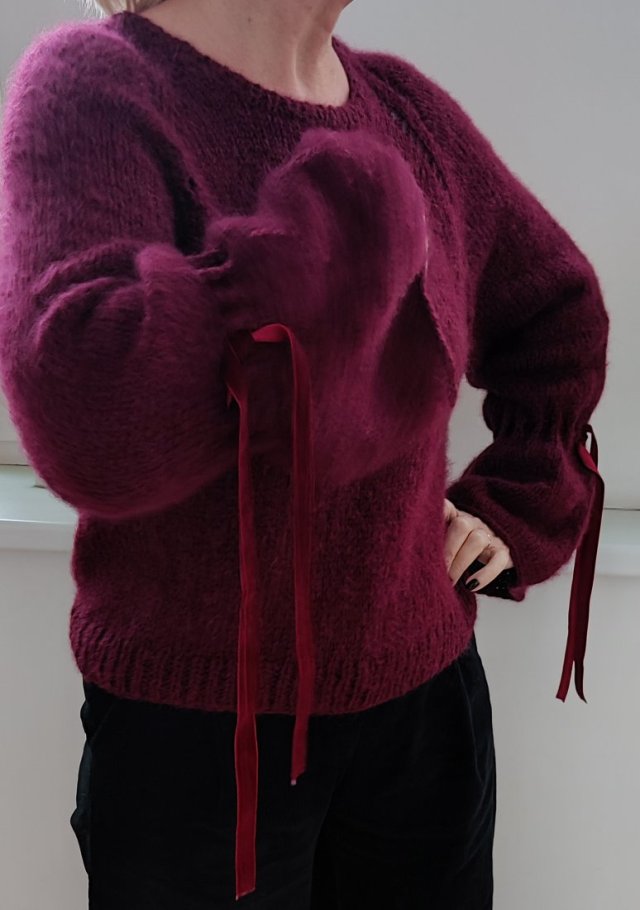 sweter hand made outfitters