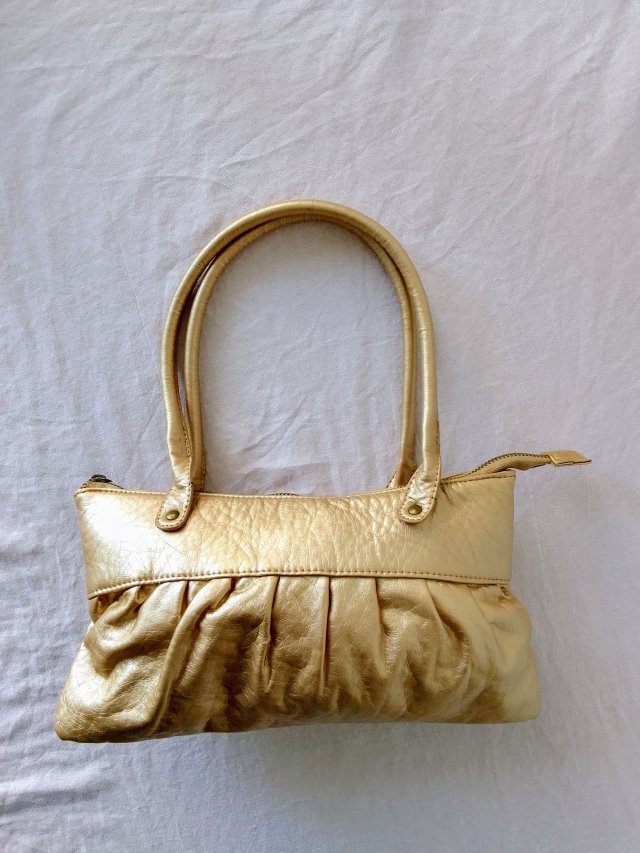 ZŁOTA TOREBKA DO RĘKI I NA RAMIĘ