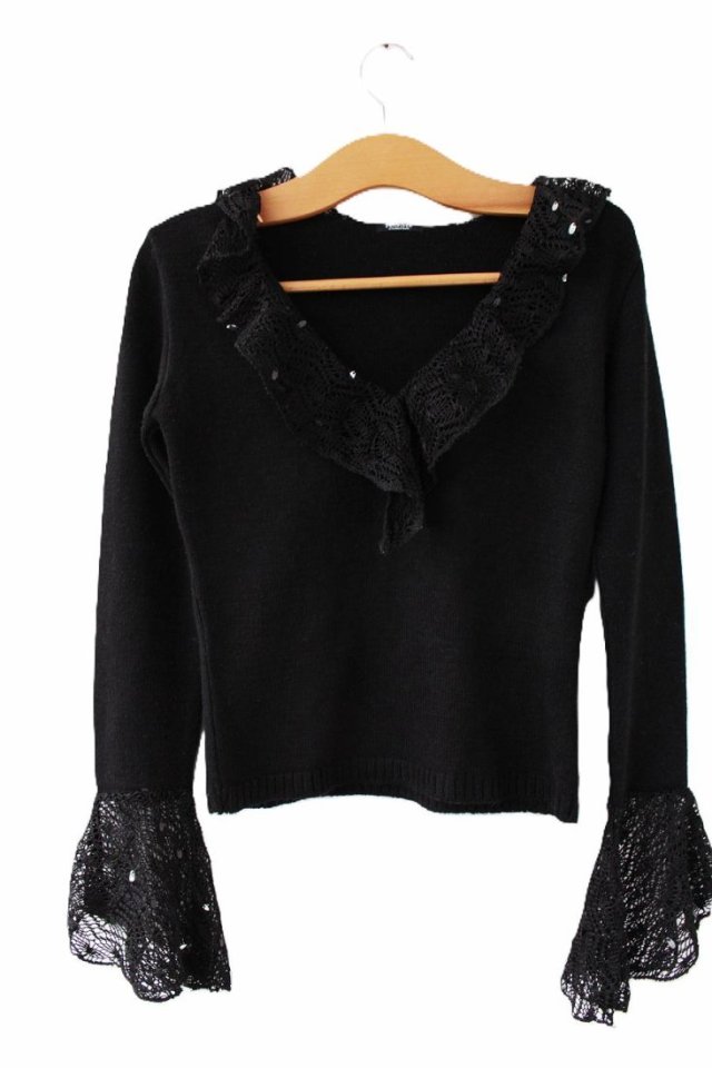 elegancki sweter vintage kobiecy falbany koronka