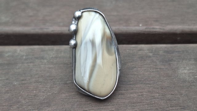 Krzemień pasiasty - pierścionek