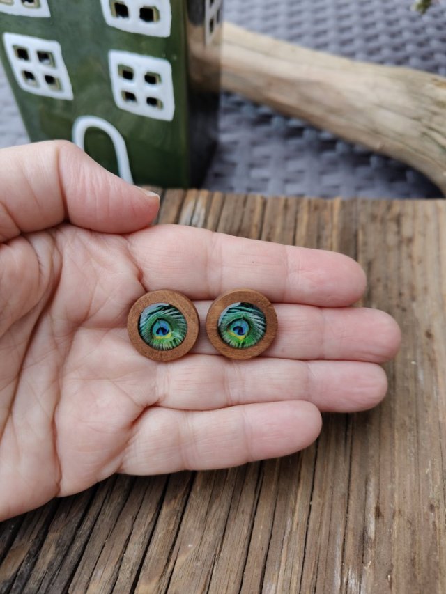 Kolczyki drewniane Pawie Oko – ręcznie wykonane