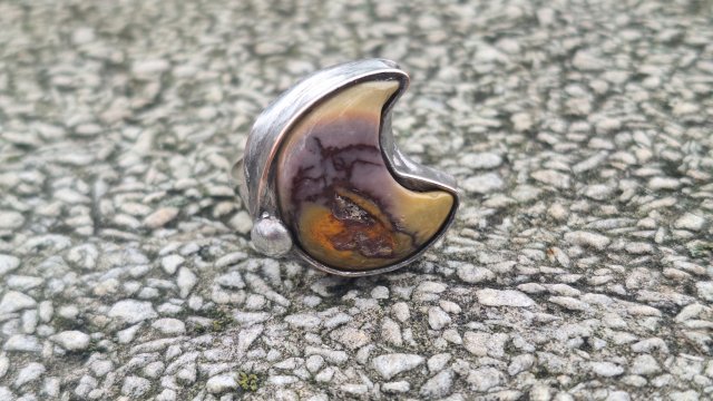 Księżycowy jaspis - pierścionek regulowany