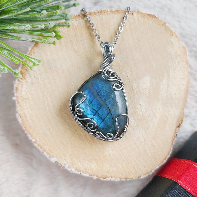 Naszyjnik Labradoryt "Północny Blask" stal chirurgiczna wisiorek handmade wirewrapping