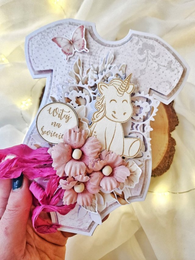 Kartka w kształcie dziecięcego body bodziak 3