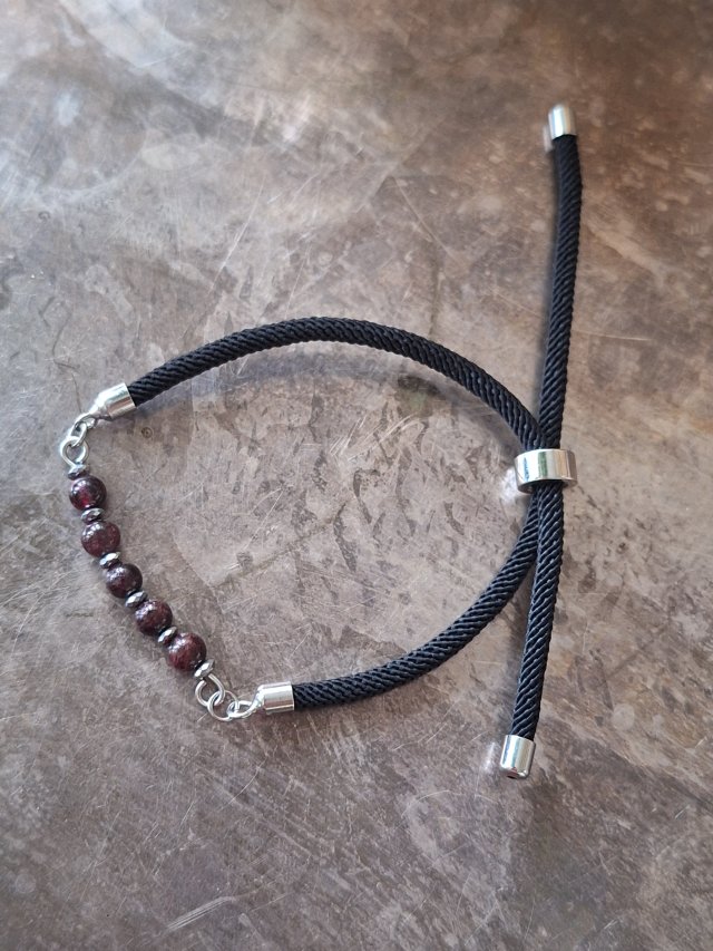 Bransoletka granat regulowana