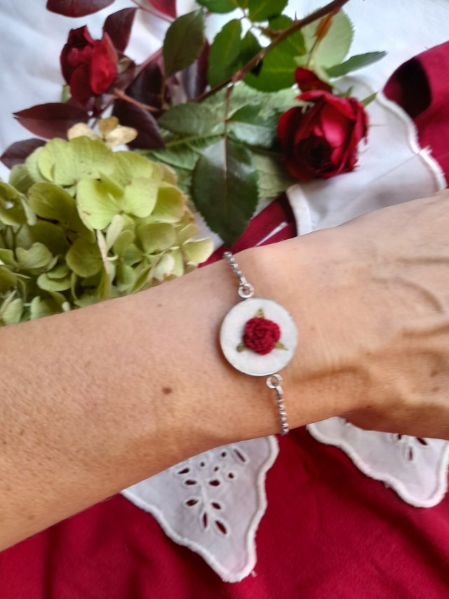 Bransoletka Róża przestrzenna bordo w srebrnej oprawie