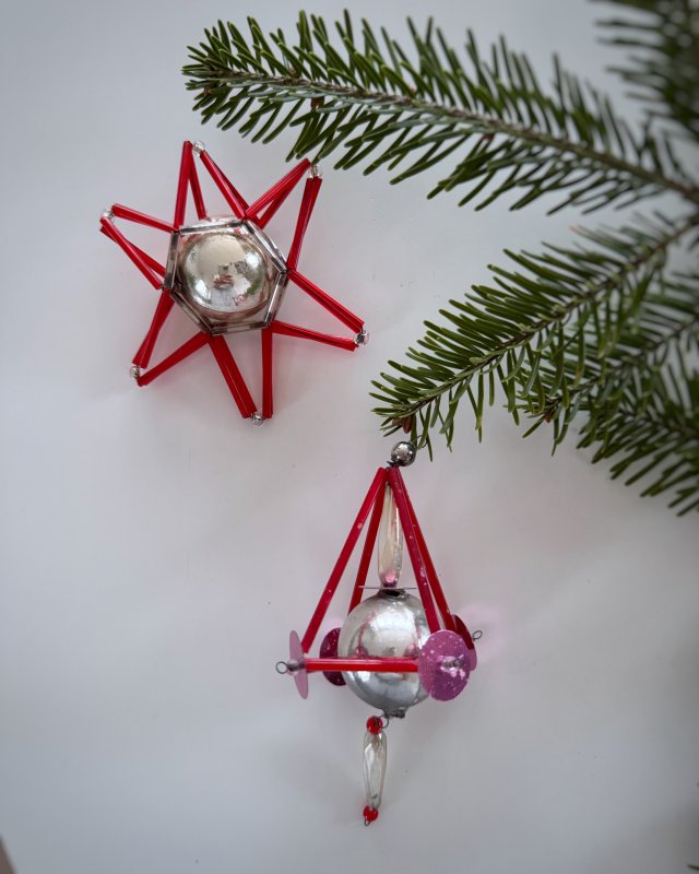 Trójkąt, zawieszka choinkowa, II połowa XX w.