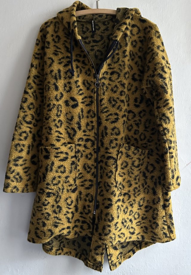 Made in Italy New Collection oryginalny drapieżny  czarno - musztardowy na suwak z kapturem