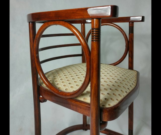 Fotel MUNDUS No. 410F projektu Josefa Hoffmanna – Secesja Wiedeńska