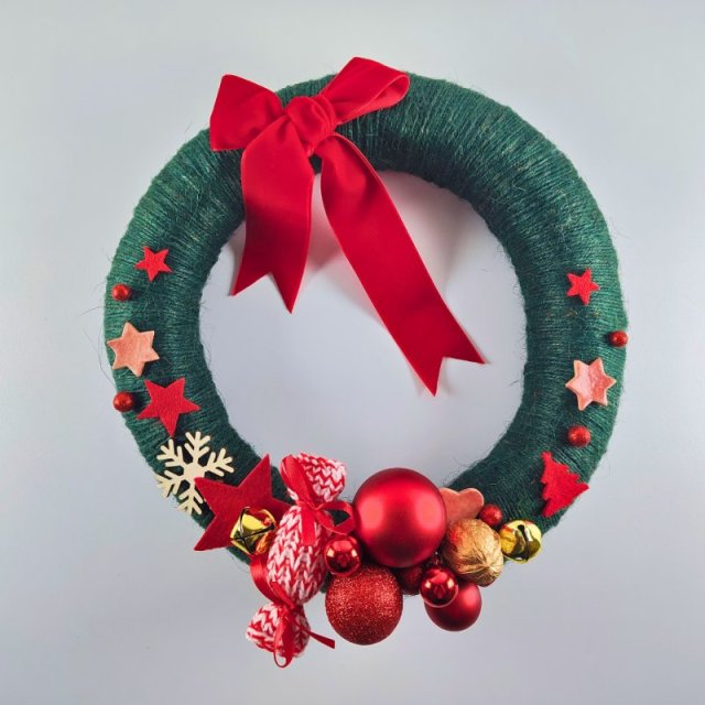 Wianek na drzwi na Boże Narodzenie