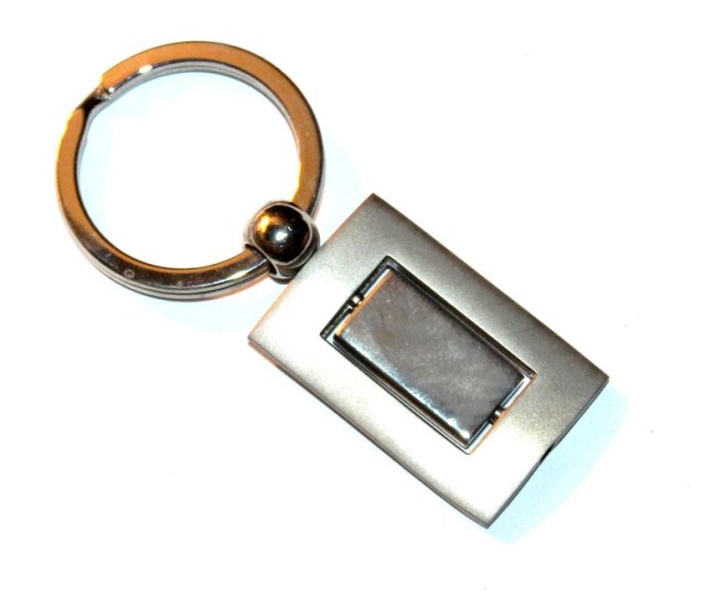 METALOWY elegancki  brelok