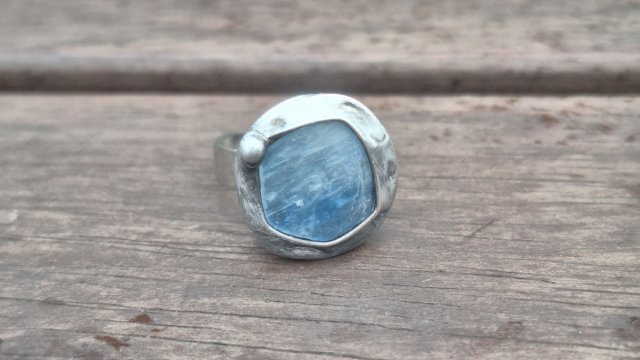 Kianit - pierścionek regulowany