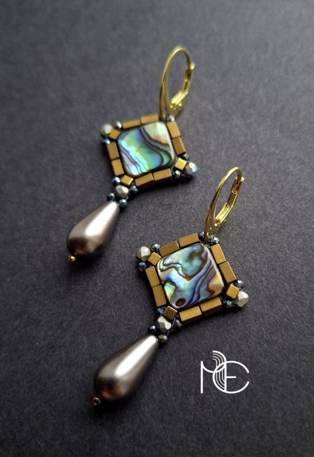 w barwach muszli no2