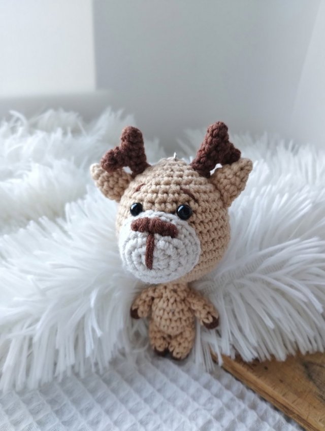 breloczek jelonek, jeleń