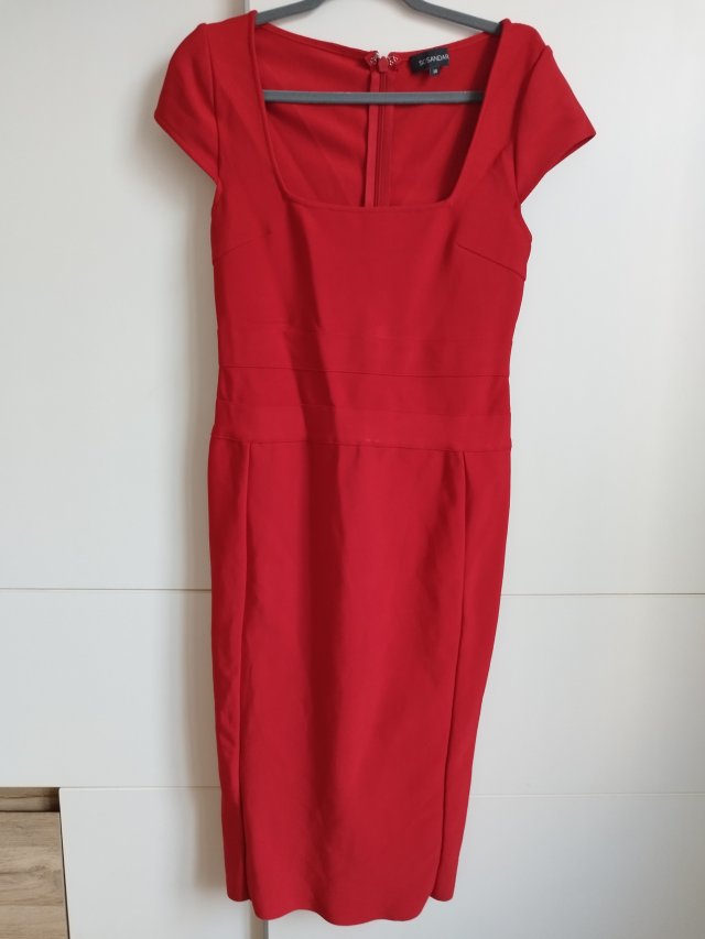 Sosandar czerowona sukienka dopasowana święta holiday sexy