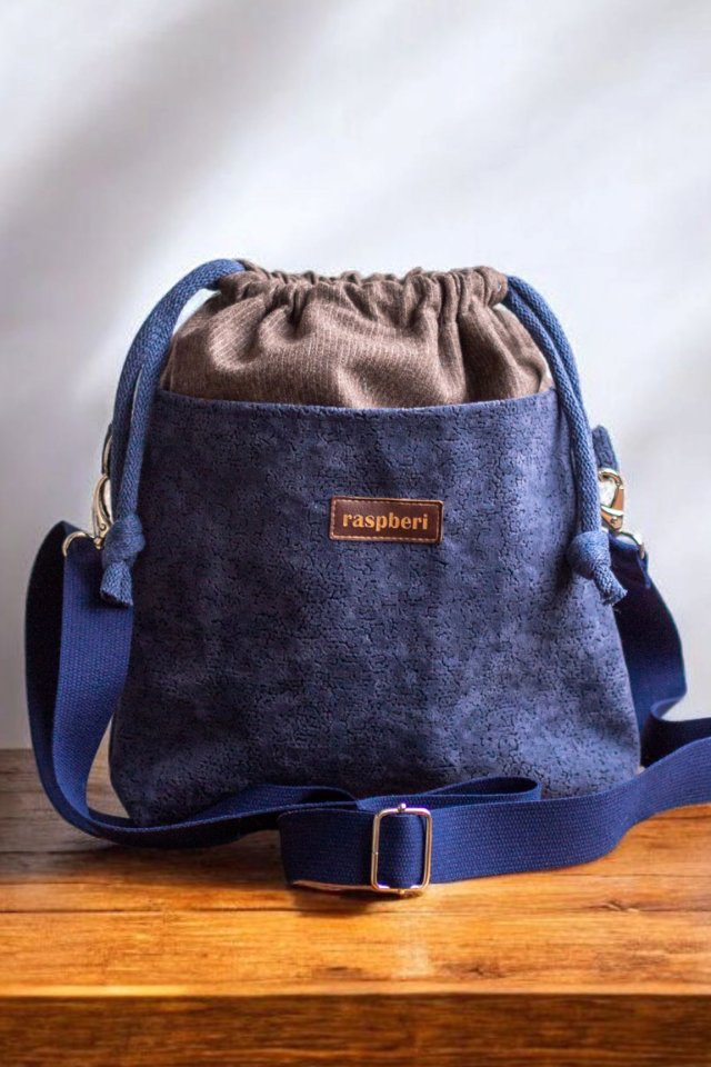 Brązowo-granatowa listonoszka z kominem