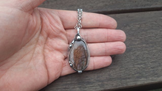 Złote brązy - wisiorek