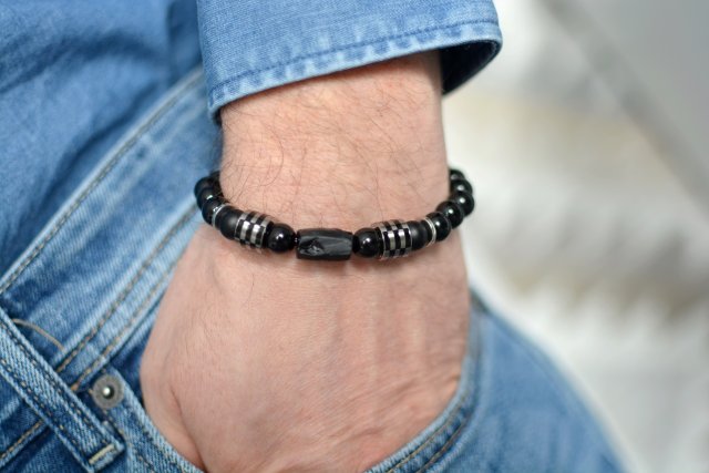 BRANSOLETKA MĘSKA KRATOS z turmalinu, onyksu ze stalą szlachetną